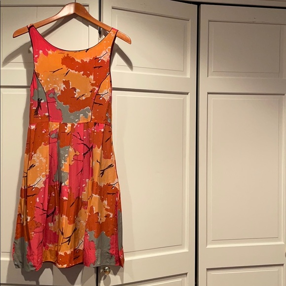 Vibrant Abstract Floral Dress - Picture 5 of 9